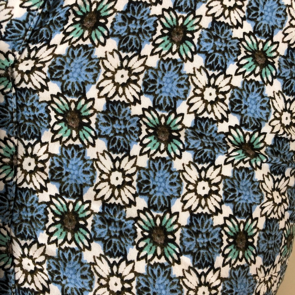 Ann Taylor LOFT Patterned Sleeveless Top - Picture 7 of 7